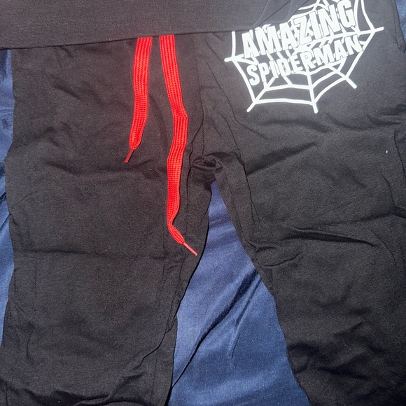 Spiderman Two Piece Set—NWT 🤩 - Picture 4 of 7